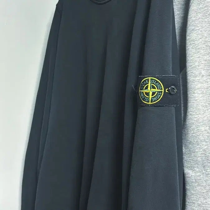 [BUNJANG] Stone Island Sweatshirt Black M / 스톤아일랜드 맨투맨 블랙 m