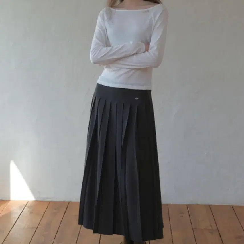 [BUNJANG] Our.Nostalgia Pleated Long Skirt / 아우어노스텔지아 플리츠 롱스커트(미착용/정가11만)
