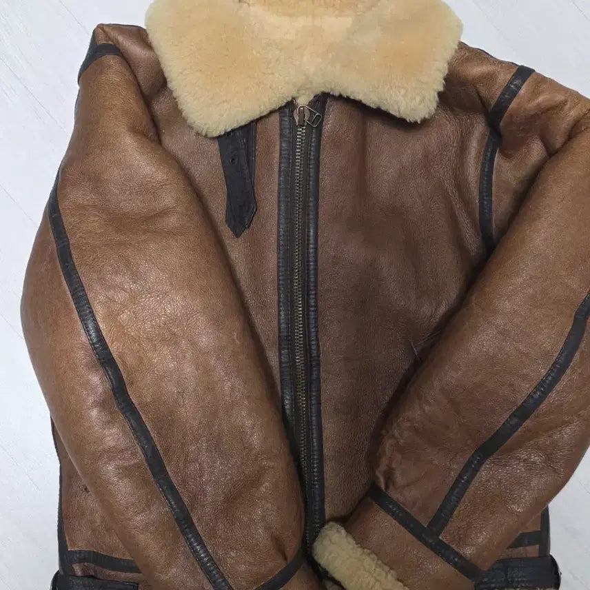 [BUNJANG] 1990s Japanese Air Force B-3 Mustang Jacket Brown Real Sheepskin / 90년대 일본판 미공군 무스탕 B-3 자켓 브라운 리얼 양털 무스탕