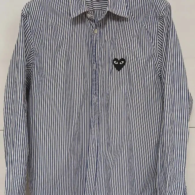 [BUNJANG] Comme des Garçons PLAY Striped Shirt - Size M / 꼼데가르송 PLAY 스트라이프 셔츠 M사이즈 내부탭헤짐