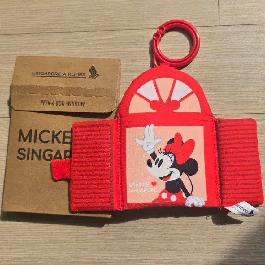 [BUNJANG] Disney Mickey Mouse & Minnie Window Keyring Singapore Airlines / 디즈니 미키 마우스 미니 창문 키링 양면형