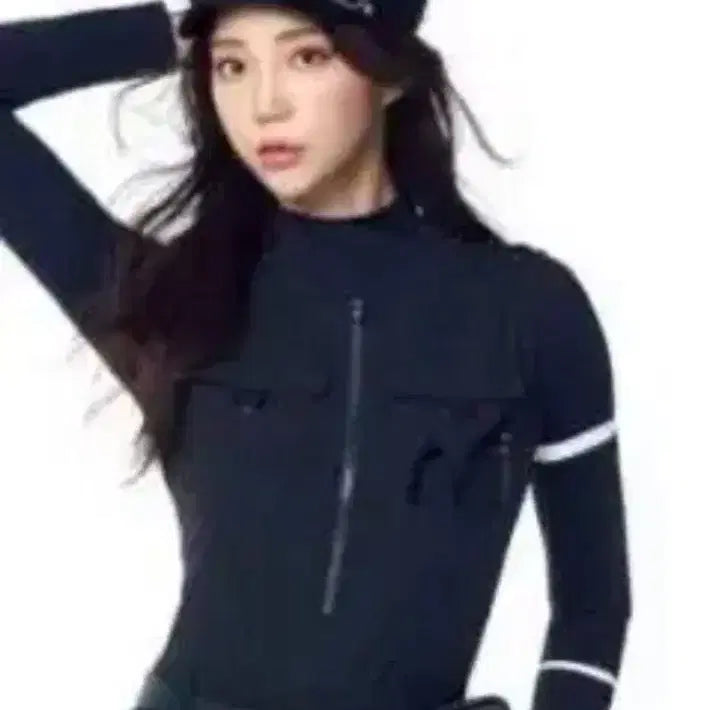 [BUNJANG] Master Bunny Edition Women's Logo Line Cool High Neck Top (Size 55) / 마스터바니여성로고라인냉감하이넥0(55)