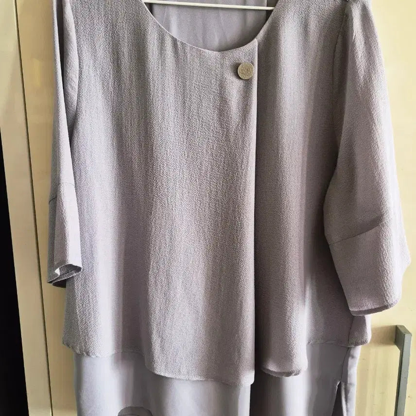 [BUNJANG] Join Us Lovely Half-Sleeve Blouse / 조이너스 러블리 반판 블라우스