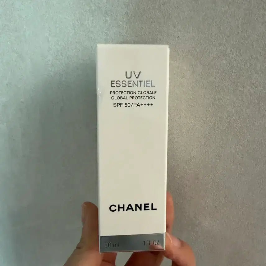 [BUNJANG] Chanel UV Essentiel Sunscreen / 샤넬 UV 에쌍시엘 (샤넬 선크림)