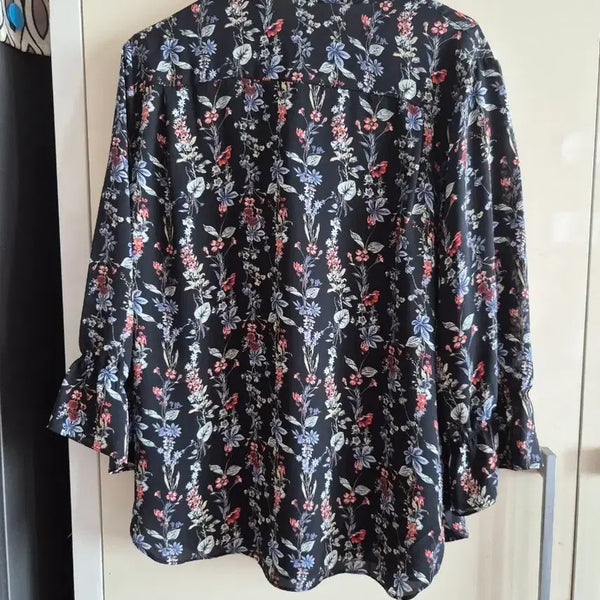 [BUNJANG] Black Floral Print Long Sleeve Blouse / 블랙 플라워 프린트 긴팔 블라우스