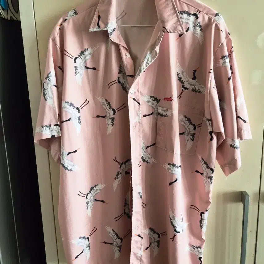 [BUNJANG] BAIHUI Pink Crane Pattern Short Sleeve Shirt / 핑크색 학 패턴 반팔 셔츠