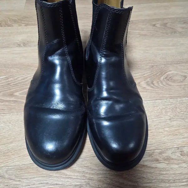 [BUNJANG] Dr. Martens Black Chelsea Boots Size 42 / 닥터마틴 블랙 첼시 부츠 (42사이즈)