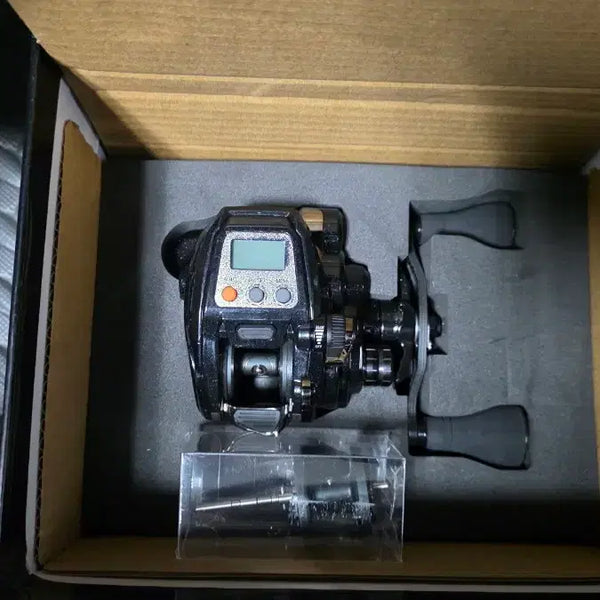[BUNJANG] Bannax Kaizen 100B Right-Handed Electric Reel / 바낙스 카이젠 100b 우핸들 전동릴 팝니다.