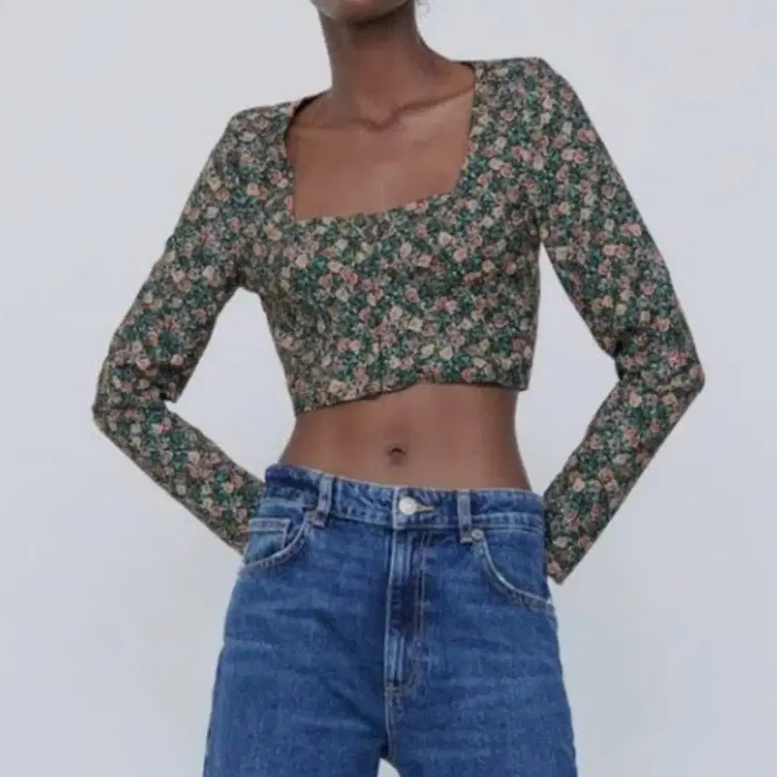 [BUNJANG] Zara Rose Flower Pattern Cropped Top - Size M / 자라 로즈 플라워 패턴 크롭 탑 M사이즈