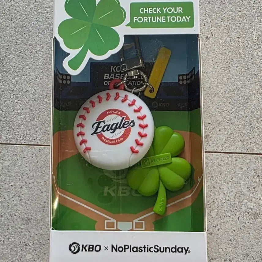 [BUNJANG] Hanwha Eagles Tagme Lucky Baseball Keychain / 한화 이글스 태그미 럭키 야구 키링