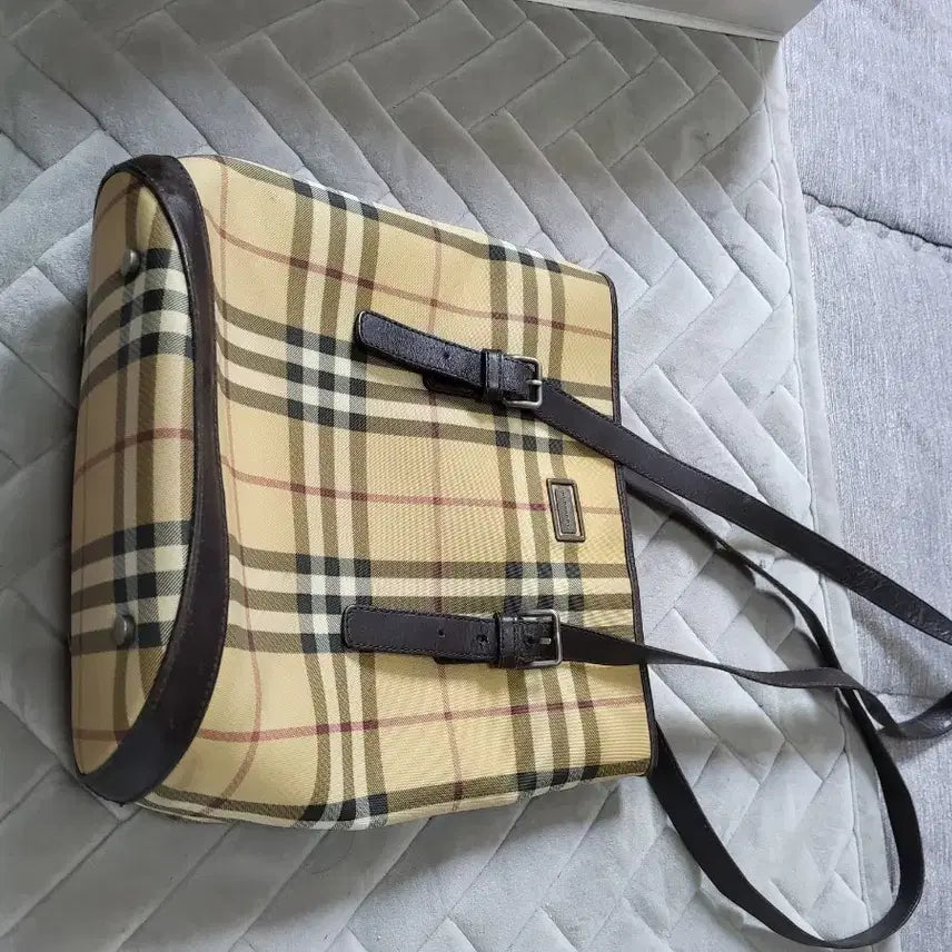 [BUNJANG] Burberry Check Shoulder Bag / 버버리 체크 숄더백