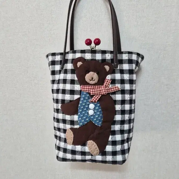 [BUNJANG] Handmade Checkered Tote Bag with Bear Charm and Cherry Detail / 곰돌이 체크무늬 가방 토트백 체리