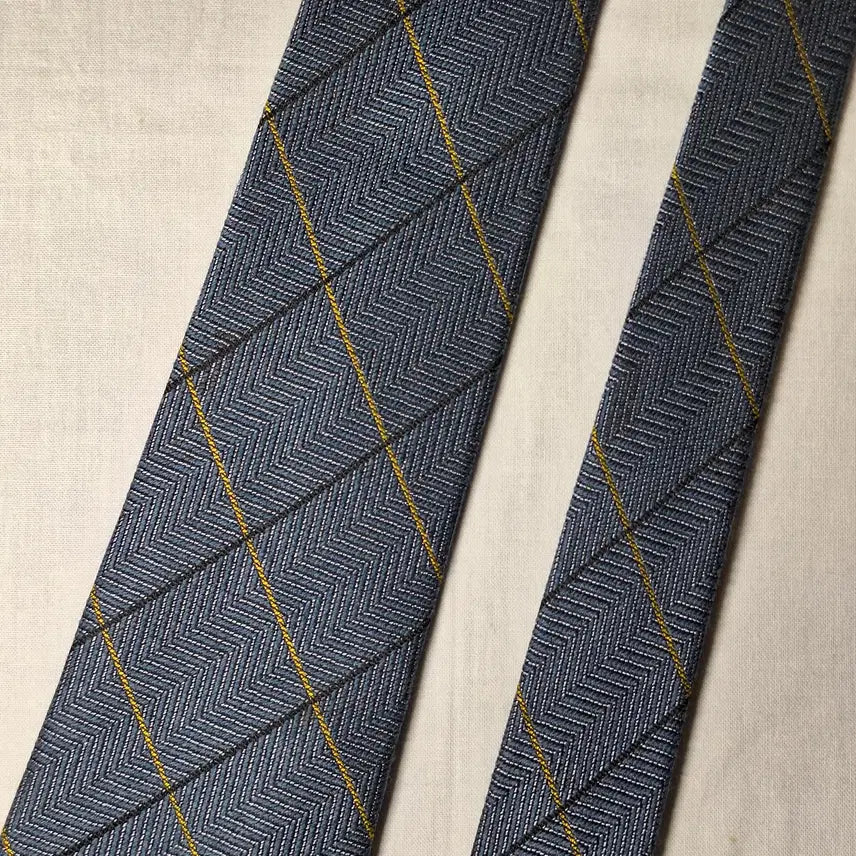 [BUNJANG] Hermes Silk Herringbone Diagonal Pattern Necktie / 에르메스 넥타이 블루 헤링본 사선 패턴