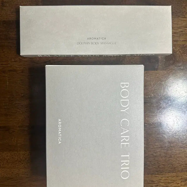 [BUNJANG] Aromatica Body Care Trio & Dolphin Gua Sha Set (Rose & Geranium) / 새상품 아로마티카 바디 케어 트리오 & 돌고래 괄사 판매합니다.