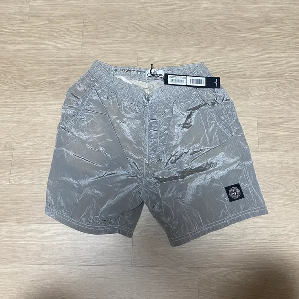 [BUNJANG] Stone Island Nylon Metal Shorts / [ S ] 스톤 아일랜드 나일론 메탈 쇼츠