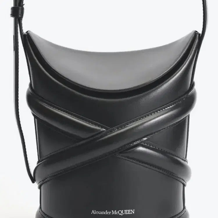 [BUNJANG] Alexander McQueen Black Curb Bag Small / 알렉산더 맥퀸 블랙 커브백 스몰