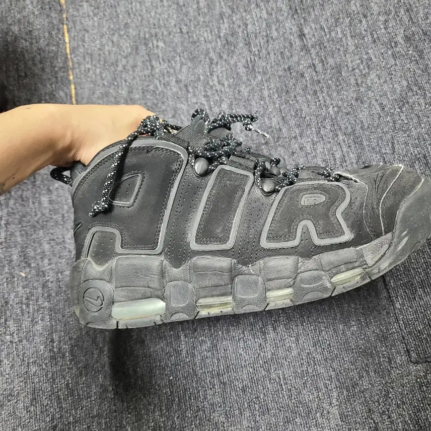 [BUNJANG] Nike Air More Uptempo Black Sneakers / 나이키 에어 모어 업템포 블랙