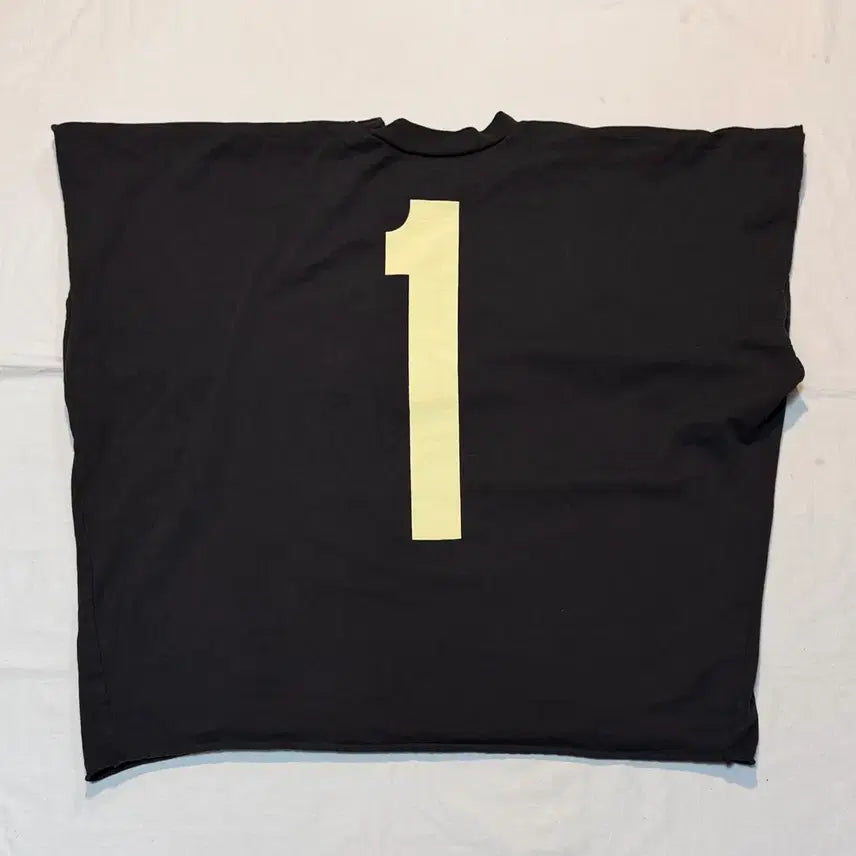 [BUNJANG] YZY Yeezy One Box T-Shirt Black / YZY 이지 원 박스 티셔츠 블랙