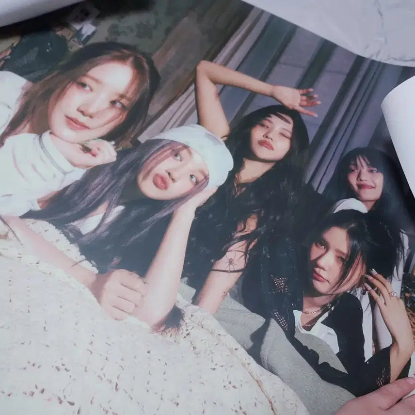 [BUNJANG] (G)I-DLE I Feel Album Poster / 아이들 i feel 앨범 포스터