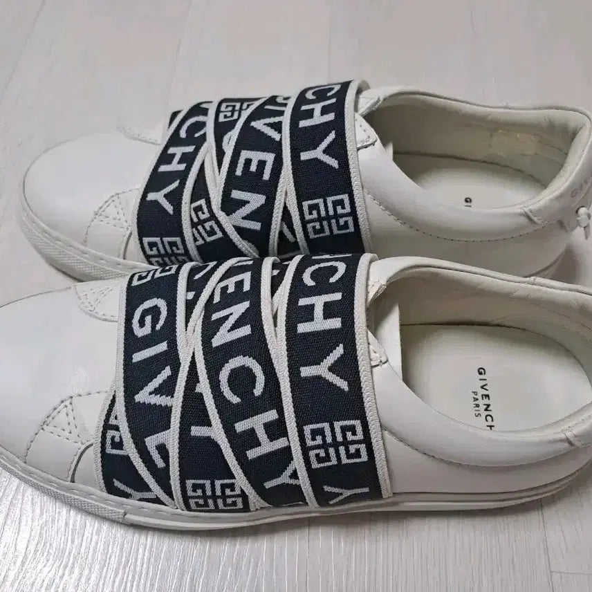 [BUNJANG] Givenchy Banded Sneakers Size 35 / 지방시 밴딩 스니커즈 35