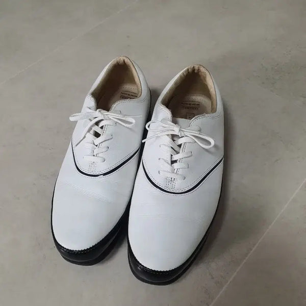 [BUNJANG] Nike Women's Golf Shoes Size 235 / 나이키(여235) 스파이크 골프화