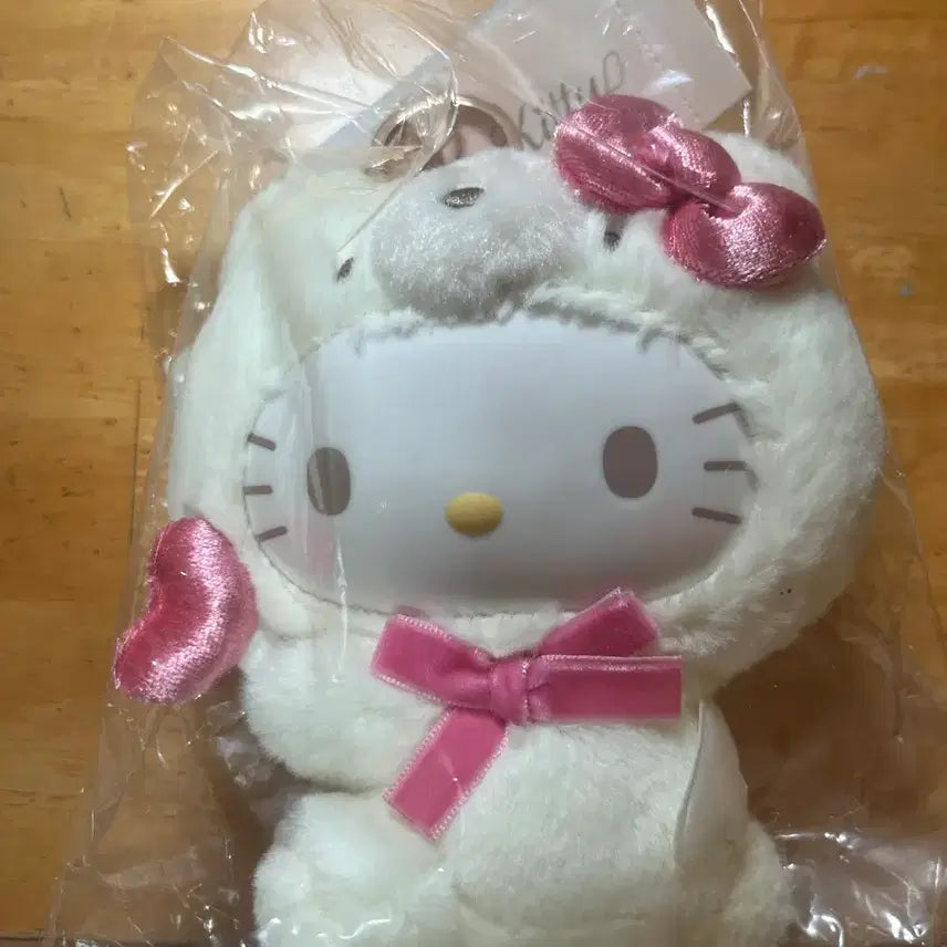 [BUNJANG] Sanrio Hello Kitty Kigurumi Angel Bear Mascot Keychain / 산리오 헬로키티 키구루미 엔젤베어 마스코트 키홀더