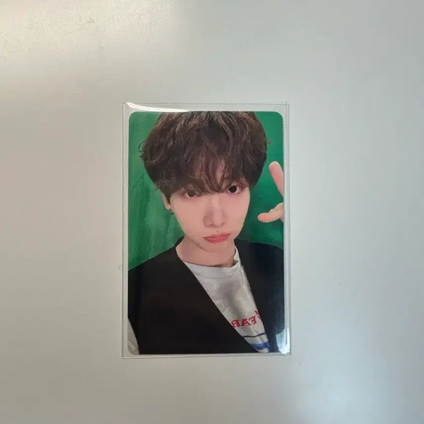 [BUNJANG] IZ*ONE Myungjaehyun Photocard / 보넥도 19.99 이즈위 명재현 포카