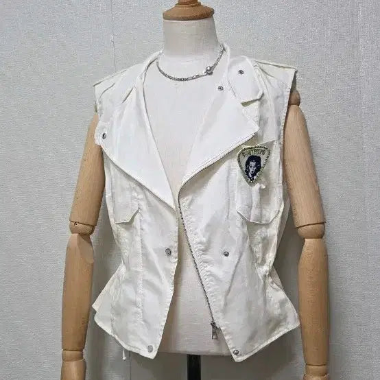[BUNJANG] On&On White Vest Top / 온앤온 화이트 베스트 조끼