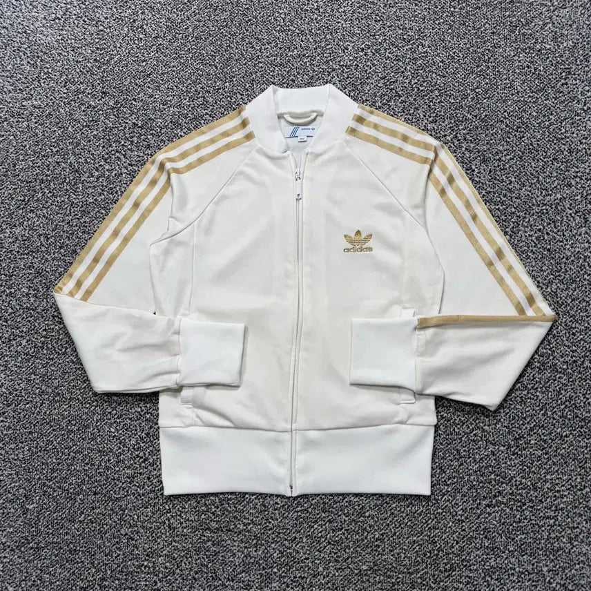 [BUNJANG] Adidas White Gold Supergirl Sideline Jersey / Name : 아디다스 화이트골드 슈퍼걸 사이드라인 져지 :)