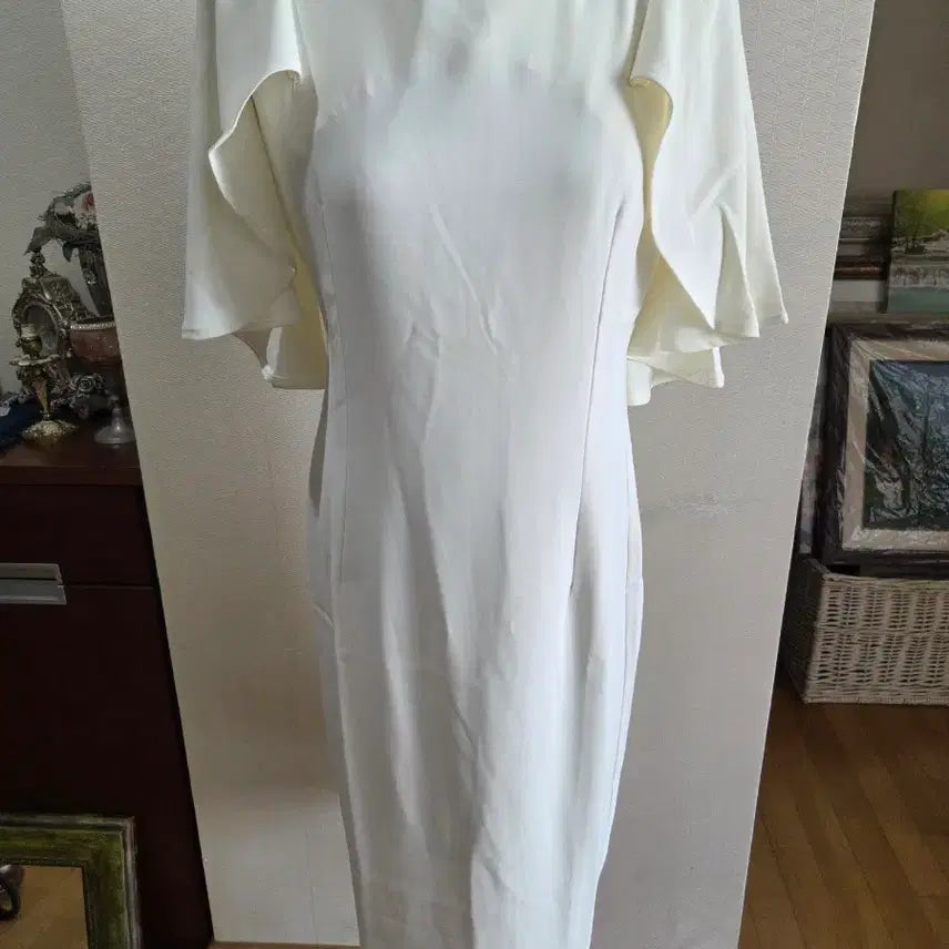 [BUNJANG] Ivory Cape Dress / 새상품 아이보리 케이프 원피스 (77 추천)