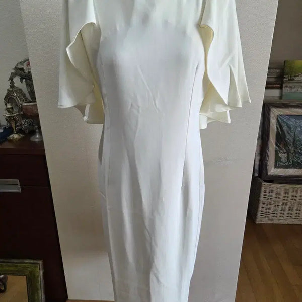 [BUNJANG] Ivory Cape Dress / 새상품 아이보리 케이프 원피스 (77 추천)