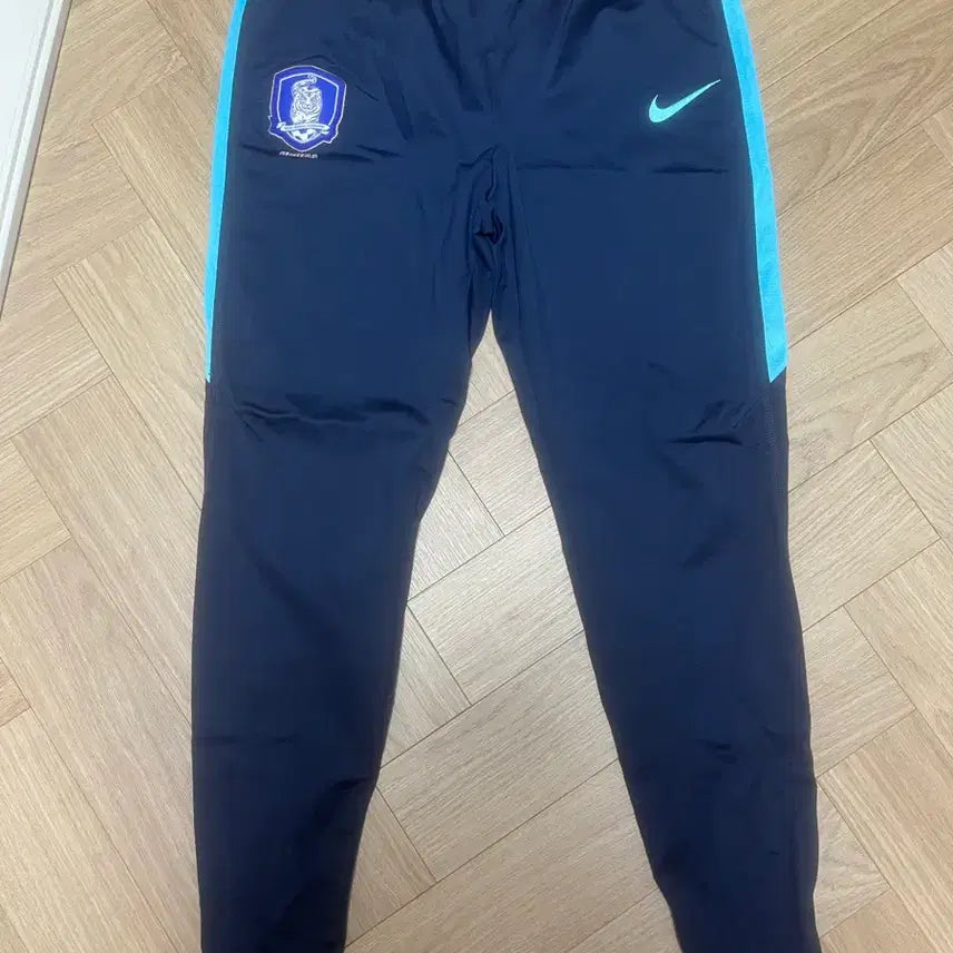 [BUNJANG] Scratch Pants Women's L / 16-18 국대 여성용 스크라이크팬츠 L 중고 판매