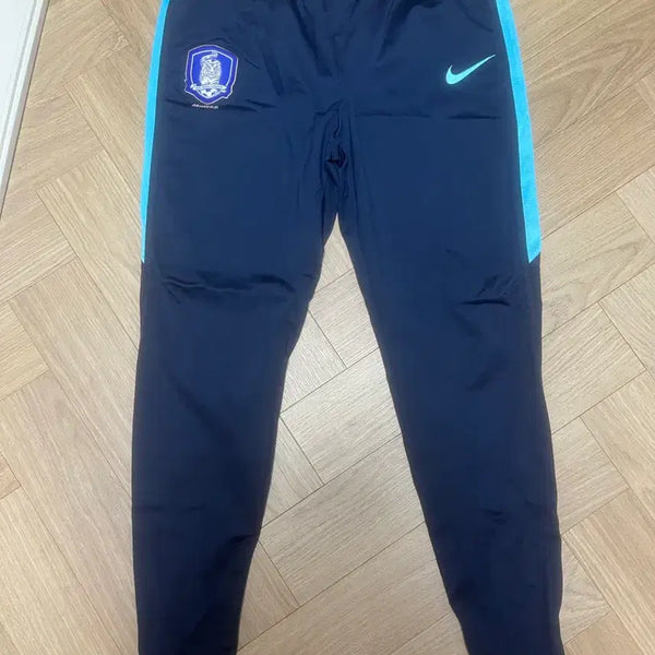 [BUNJANG] Scratch Pants Women's L / 16-18 국대 여성용 스크라이크팬츠 L 중고 판매