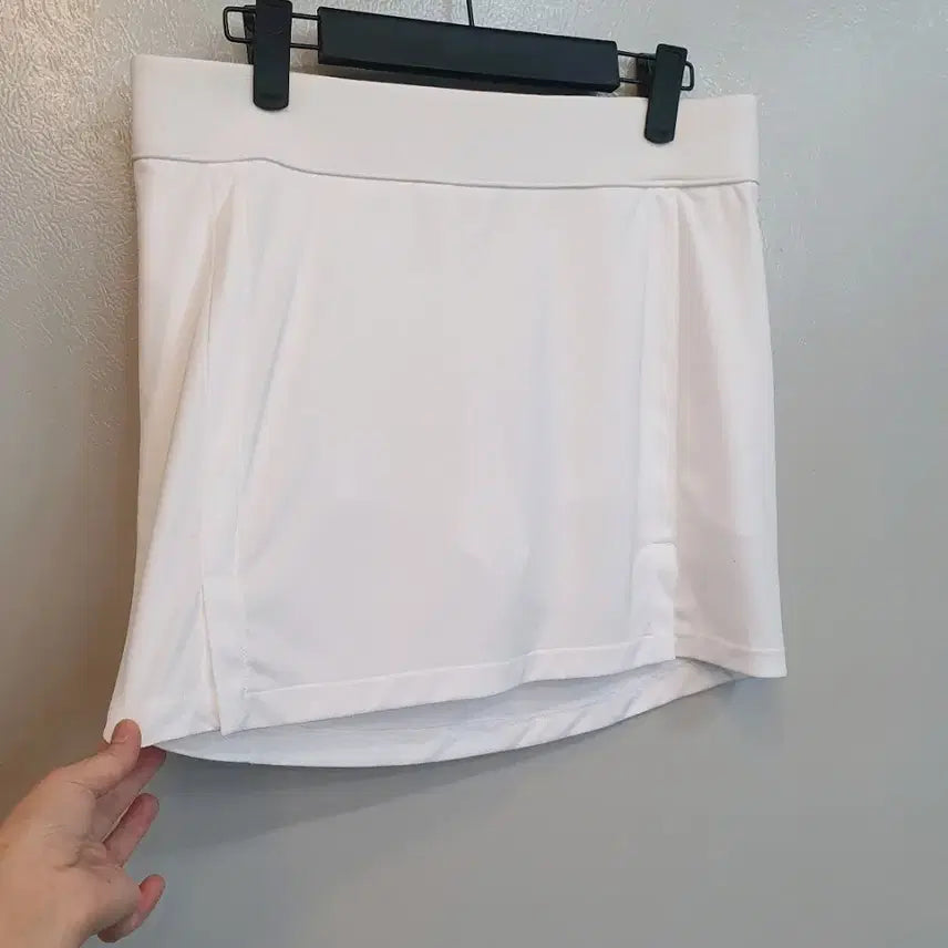 [BUNJANG] J. Lindeberg Women's Golf Skirt - White, Size M / 여성 제이린드버그 골프스커트치마 M택채새거