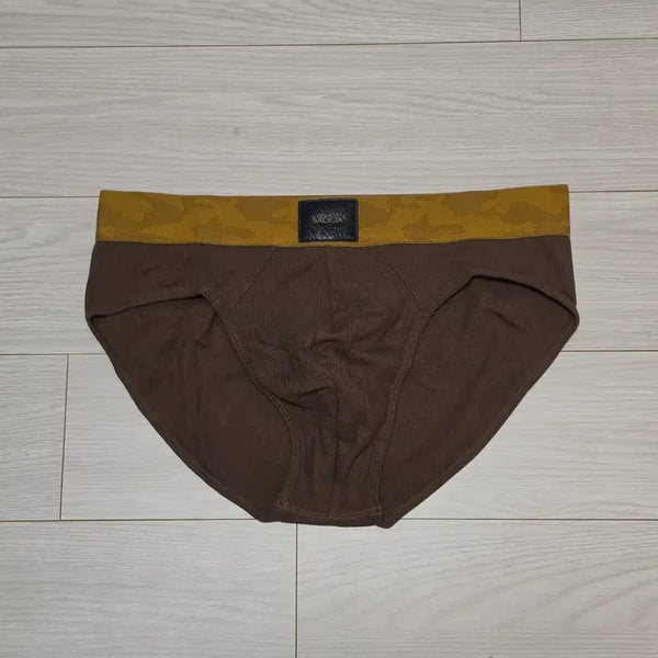 [BUNJANG] Saligia D Briefs / [S] SALIGIA 삼각 팬티 브리프 살리지아 D