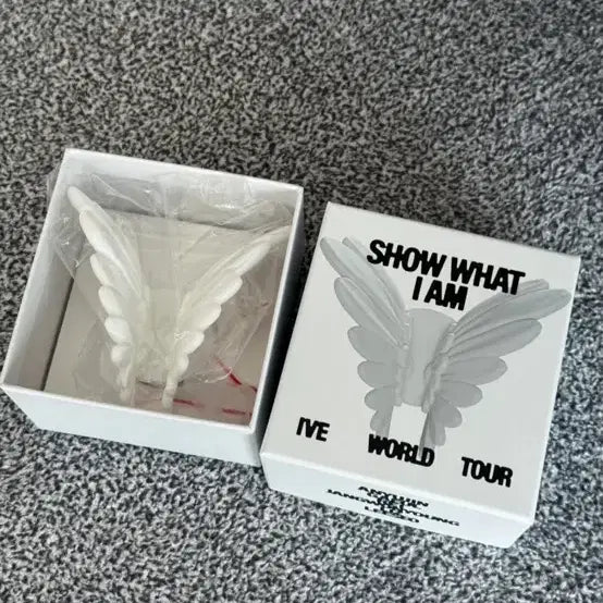 [BUNJANG] IVE Concert Grip Tok (Photocard Excluded) / 아이브 콘서트 새상품 미사용 그립톡 포카x