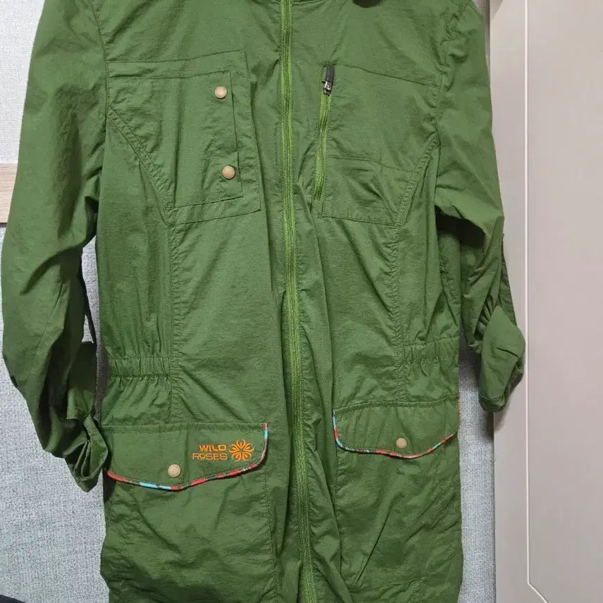 [BUNJANG] Wild Roses Hooded Field Jacket Green / 와일드 로지스 후드 야상 점퍼 그린