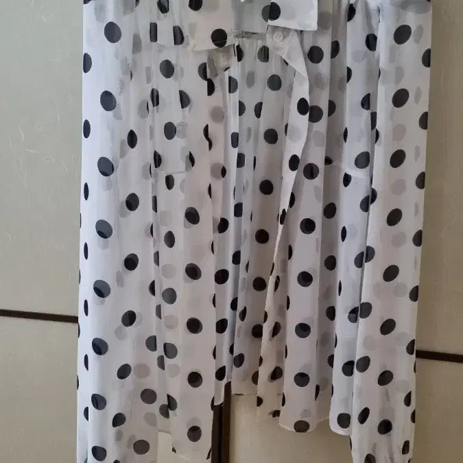 [BUNJANG] Dot Chiffon Blouse / 도트 쉬폰 블라우스