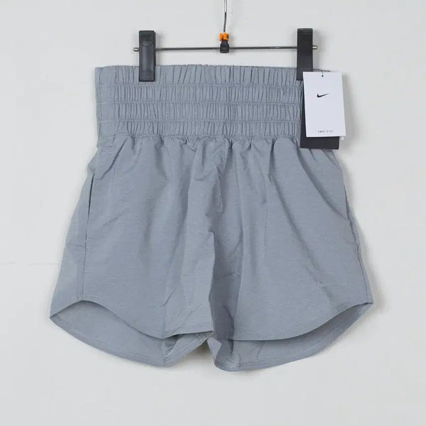 [BUNJANG] Nike One Dri-FIT Mid-Rise 3-Inch Shorts / [S]나이키 원 드라이핏 미드 라이즈 3인치 반바지