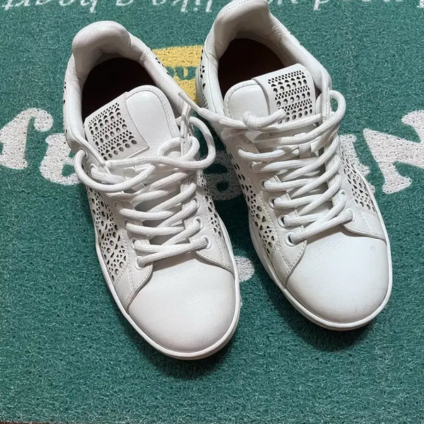 [BUNJANG] Alaia Vienne Laser Cut Leather Sneakers / 알라이아 화이트 비엔나(Vienne) 레이저 컷 레더