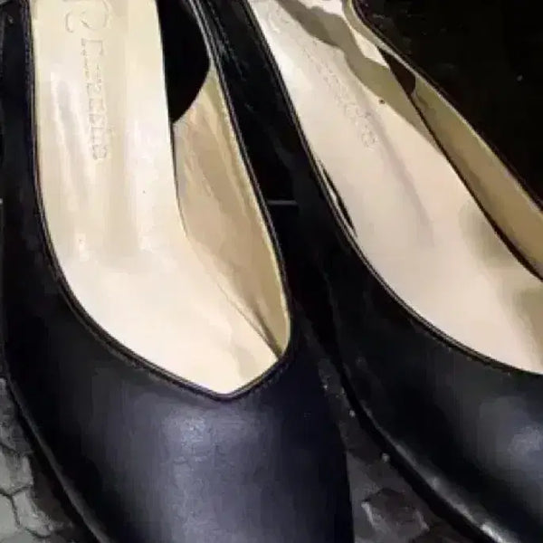 [BUNJANG] Women's Slingback Heels (Size 235) / 여성 슬링백 구두 235