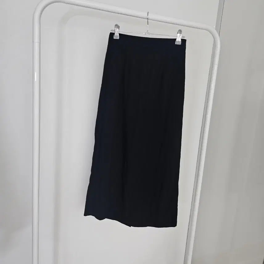 [BUNJANG] Baslak Long Slit Skirt / # 바스락 뒷 밴딩 트임 롱스커트