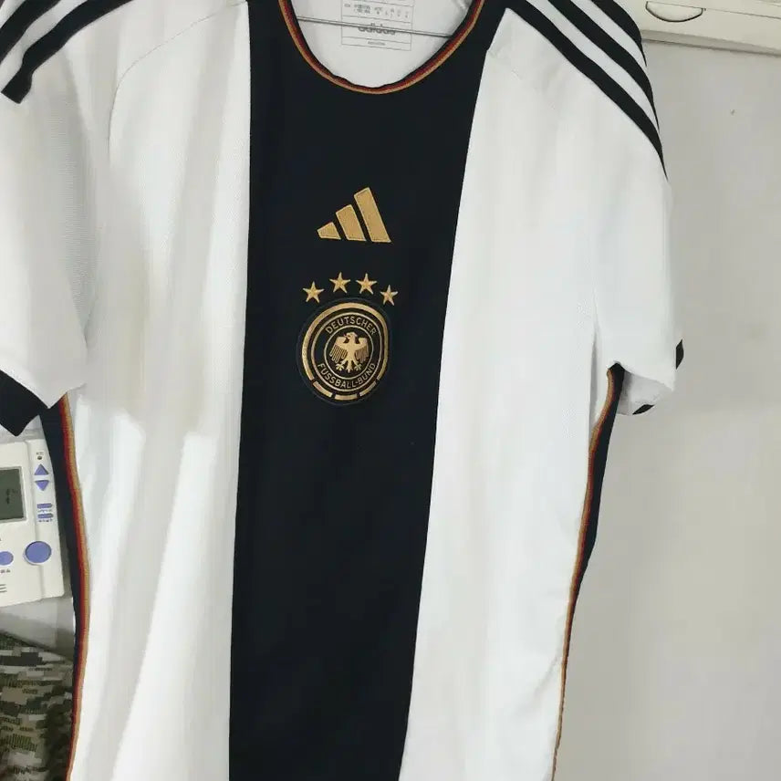 [BUNJANG] Adidas Germany National Football Team 22/23 Home Jersey Black/White / 아디다스 독일 축구 국가대표팀 22 23 유니폼 블랙/화이트