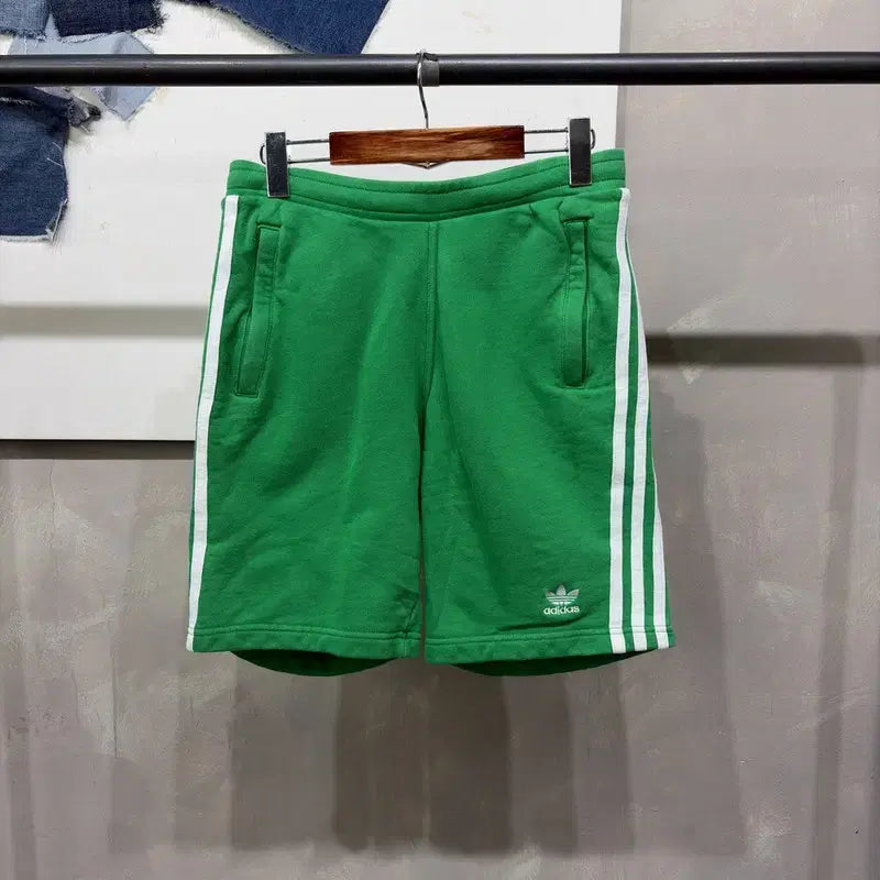 [BUNJANG] Adidas Europa Banding Tricolor Casual Shorts / (28~30인치) 아디다스 캐주얼 유로파 밴딩 삼선 숏팬츠 반바지