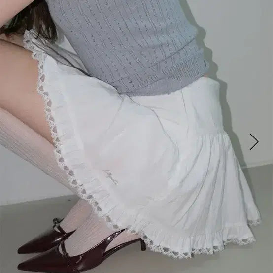[BUNJANG] Lilycots Flowy Skirt / 릴리코츠 Flowy Skirt 프릴 스커트