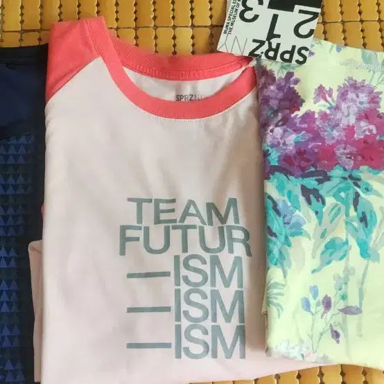 [BUNJANG] Uniqlo Basic Tops - Set of 3 / 유니클로 인기상품 3벌값 오늘만더 거의새제품