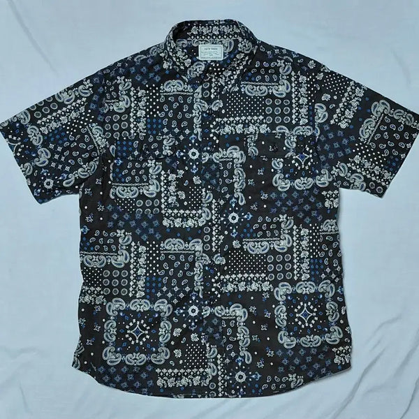 [BUNJANG] KATO' BASIC Bandana Patchwork Short Sleeve Shirt / [M] KATO' BASIC 카토 베이직 반다나 패치워크 패턴 반팔 셔츠
