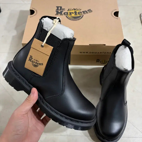 [BUNJANG] Dr. Martens 2976 Smooth Leather Mono Chelsea Boots / 새상품(230)닥터마틴 코어 2976 스무스 레더 모노 첼시부츠