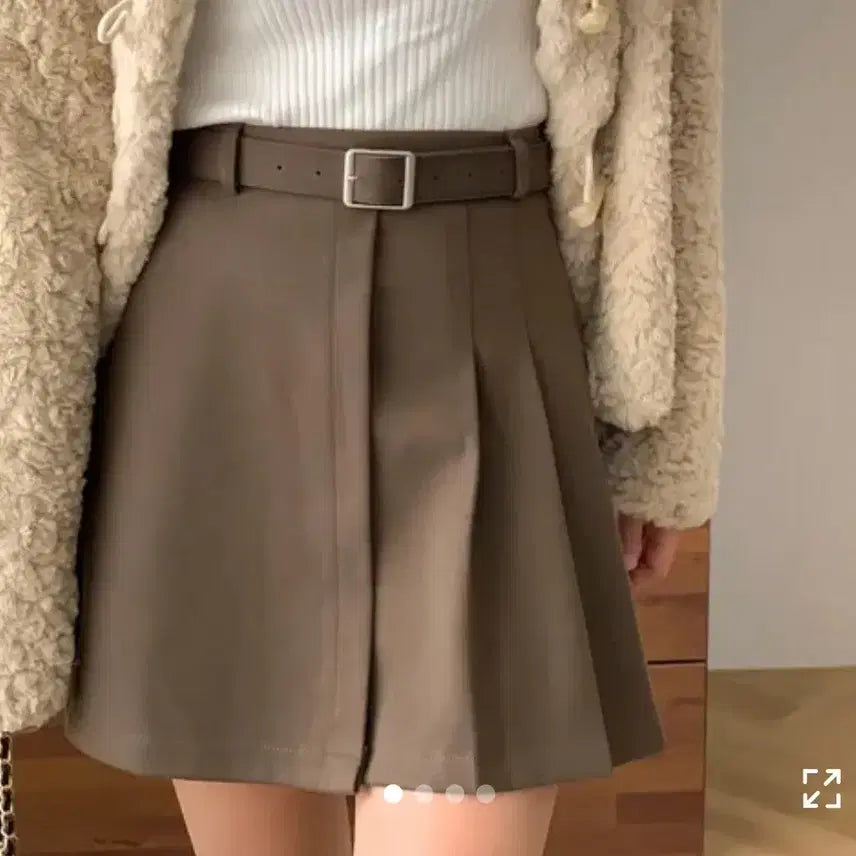 [BUNJANG] Half Pleated Wool Skirt with Belt / (1회 착용)하프 플리츠 모직 스커트 벨트포함