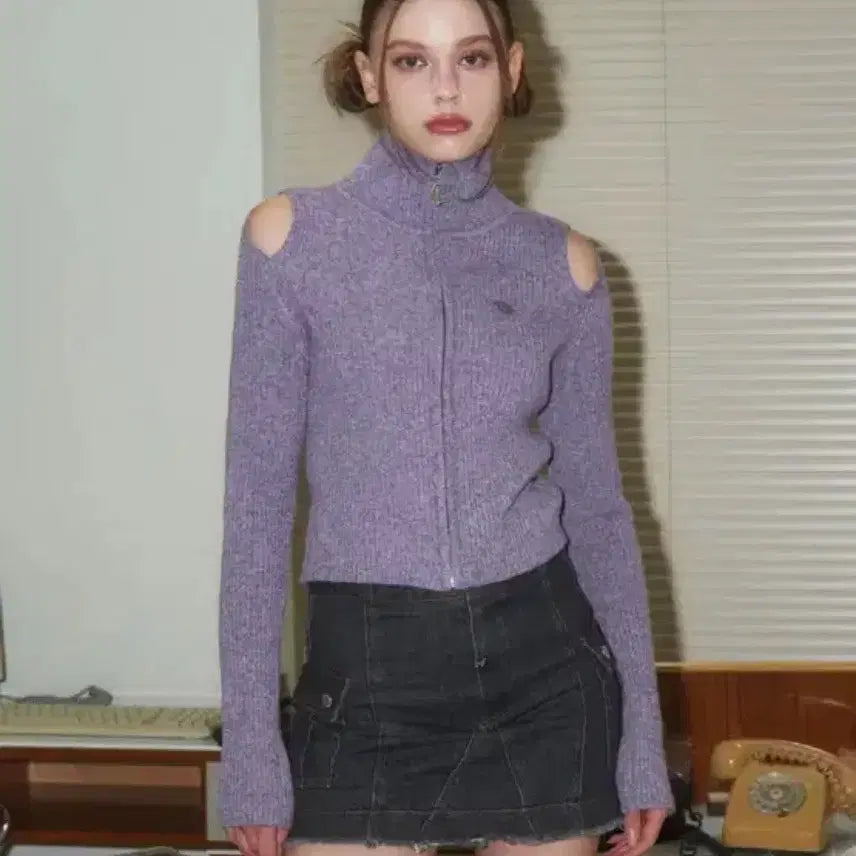 [BUNJANG] Fancy Club Cut-Out Two-Way Knit Zip-Up (Purple) / [원가 7.9만] 팬시클럽 컷 아웃 투웨이 니트 집업 (PURPLE)